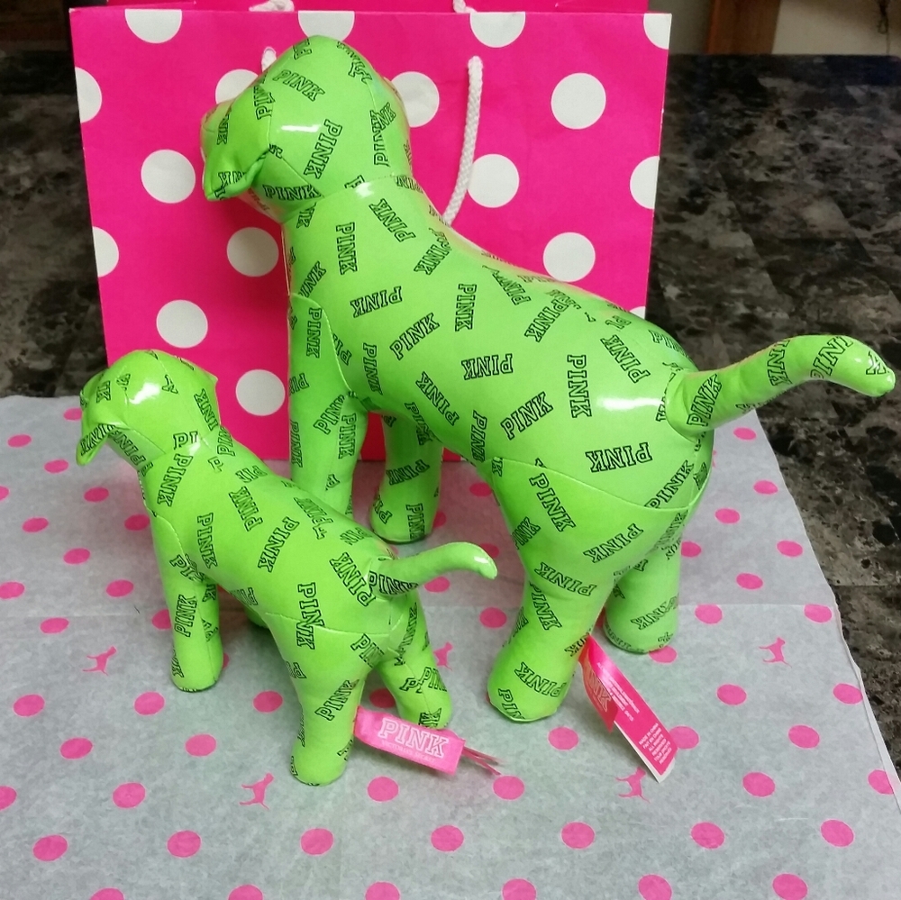 VS PINK Giant & Mini Dog Set 2015